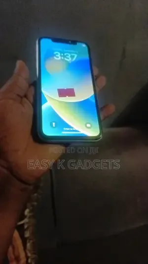 iPhone 11 - 3