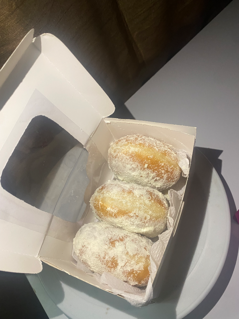 Box of 3 doughnuts - 3